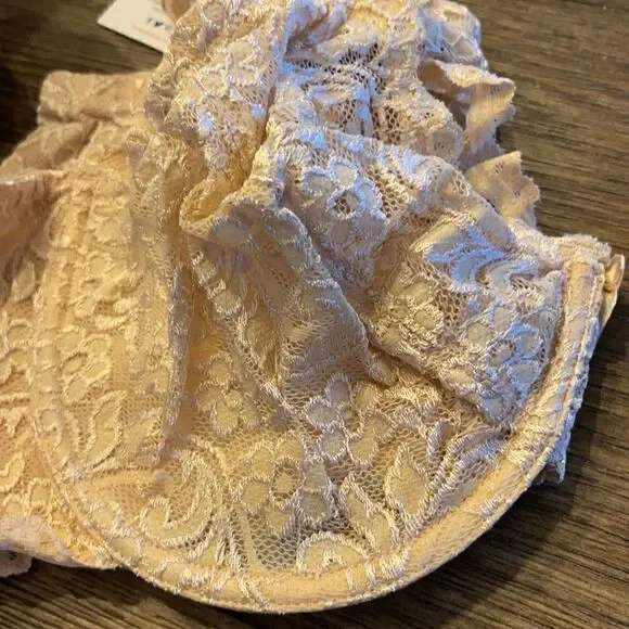 Sexy Lace Bra - Beige/Nude with Tag - Picture 11 of 13